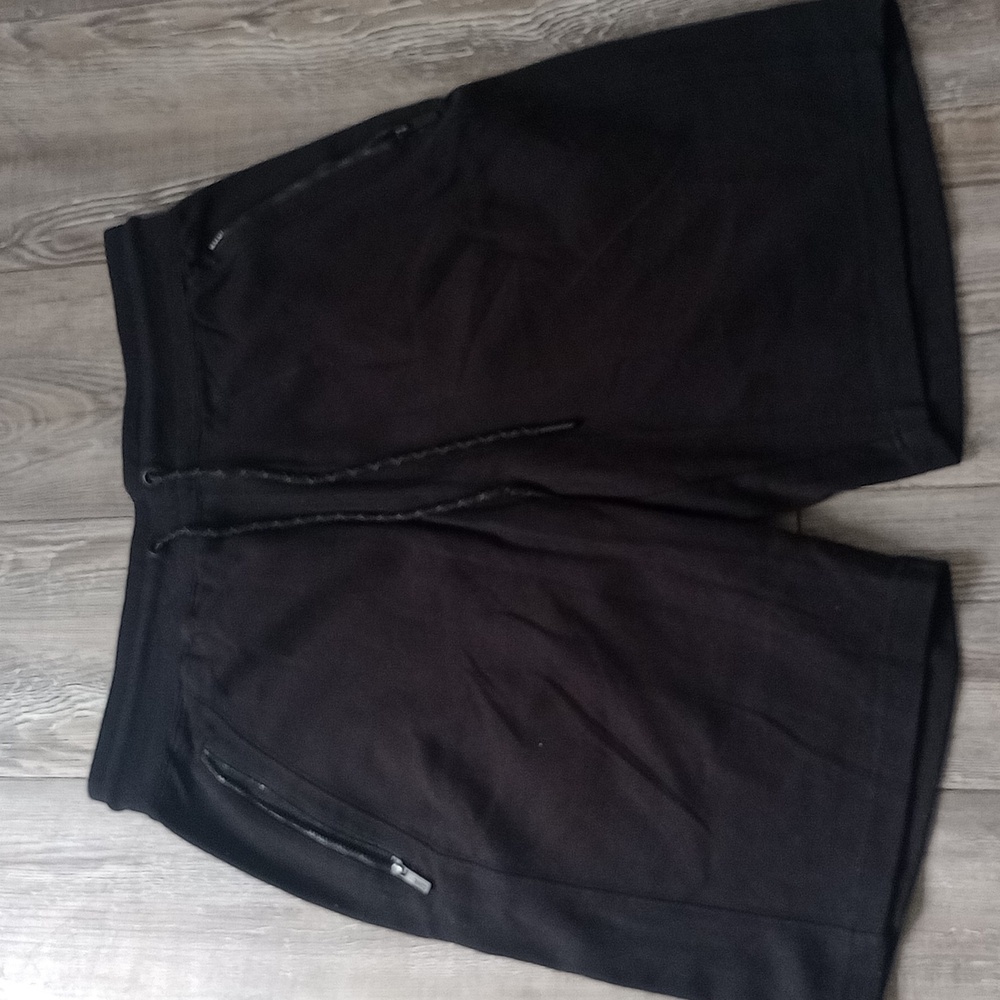 Sweat Shorts Black 'Zip pockets